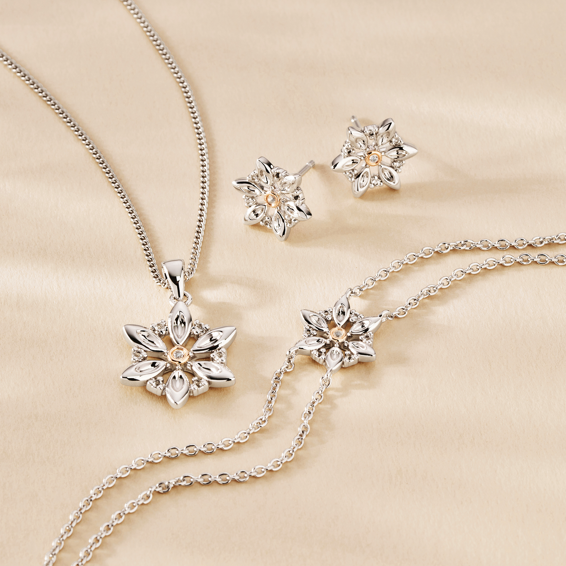 Lady Snowdon Pendant
