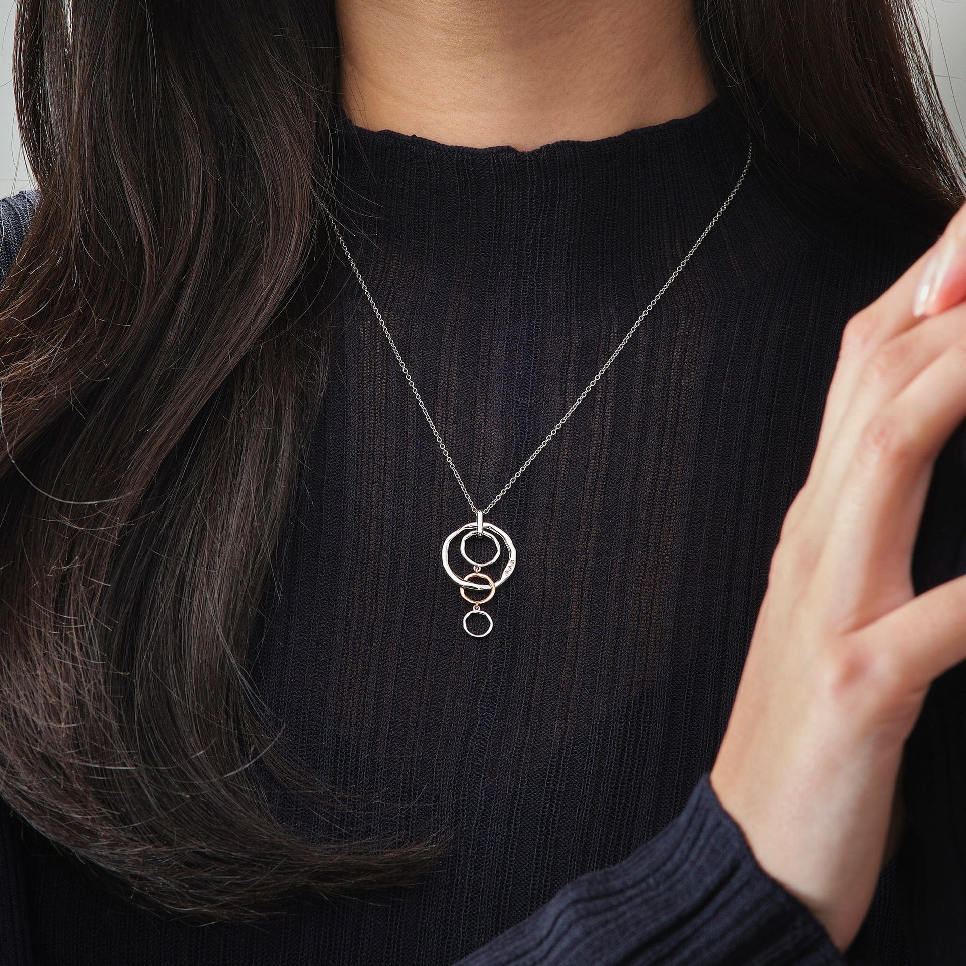 Ripples Silver Four-Hoop Pendant with Topaz
