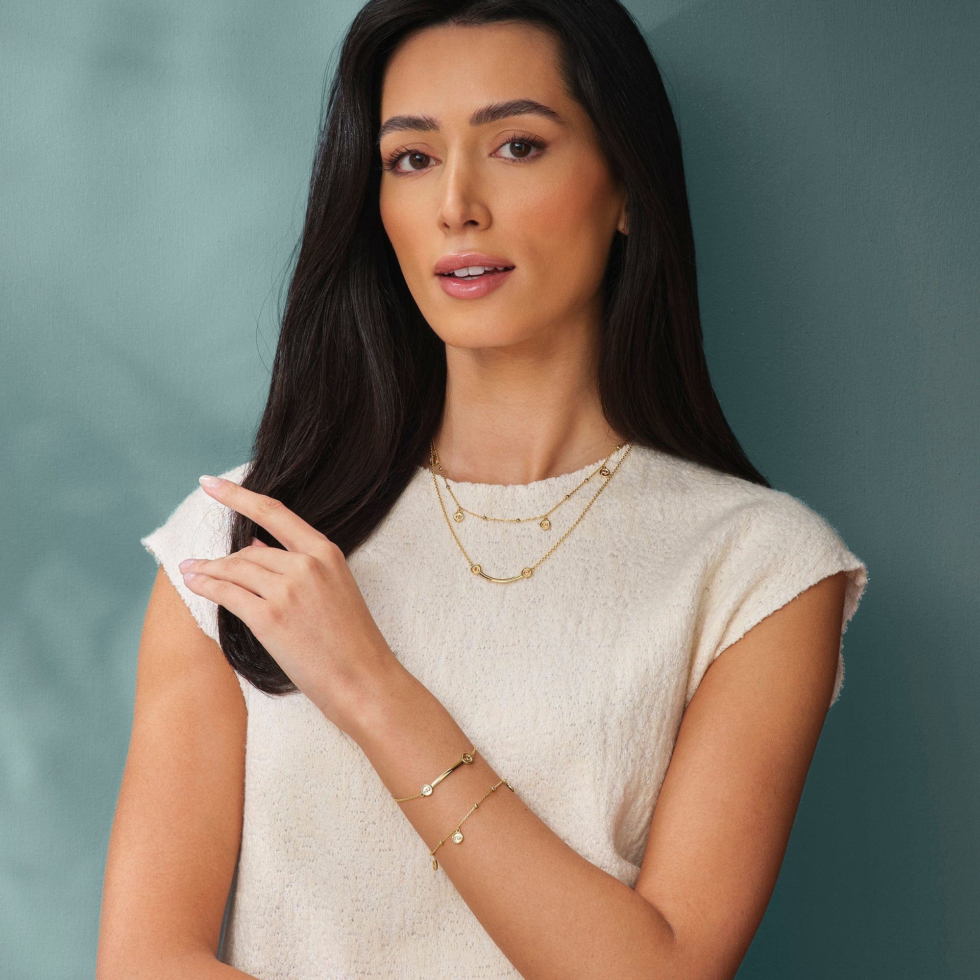 Insignia 9ct Solid Gold Curve Necklace