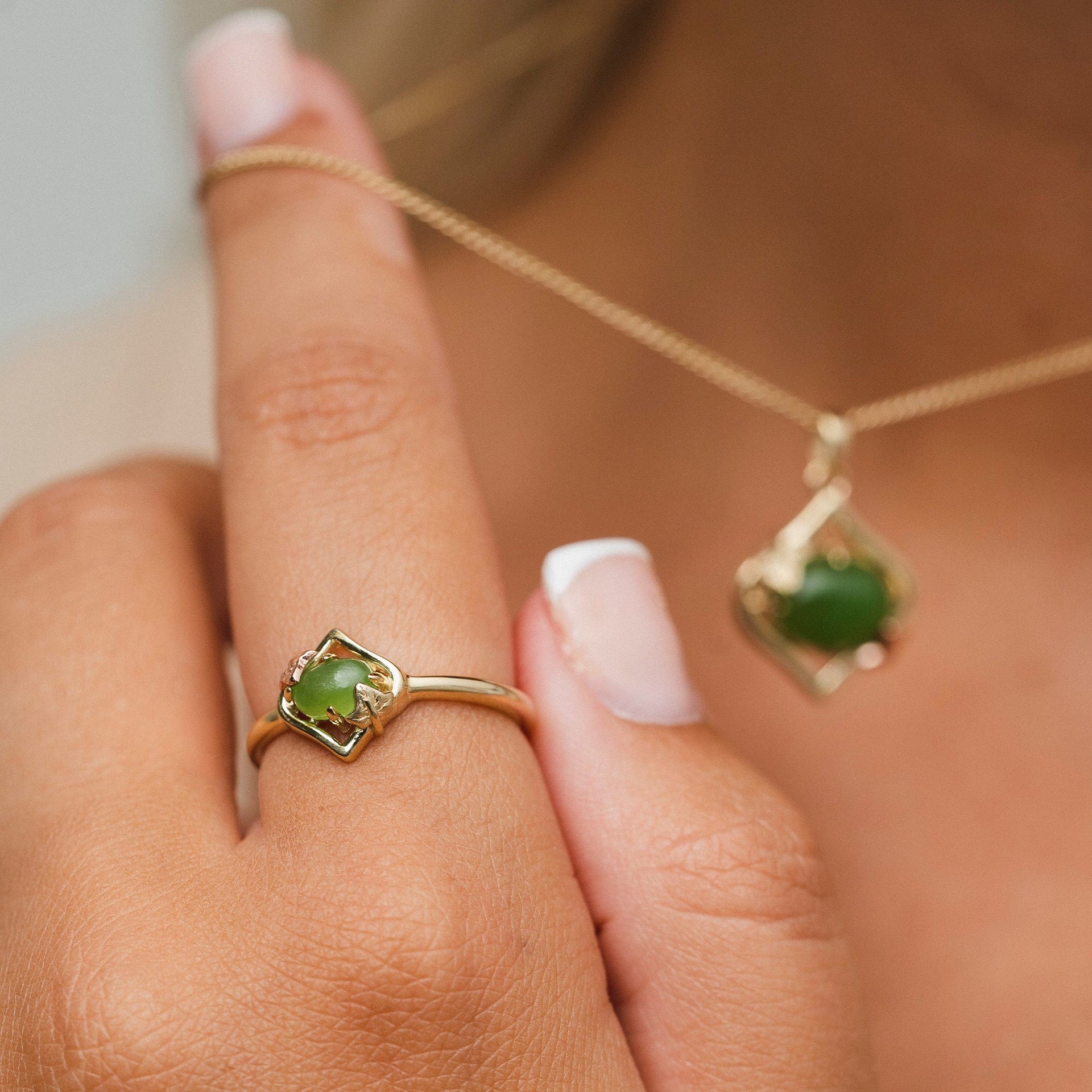 Ivy Leaf Gold and Green Jasper Ring